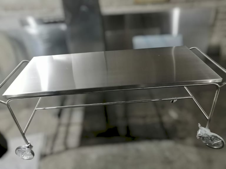 Mesa para cadáveres