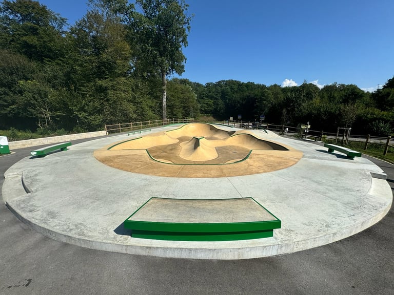 Skateparks en béton projeté