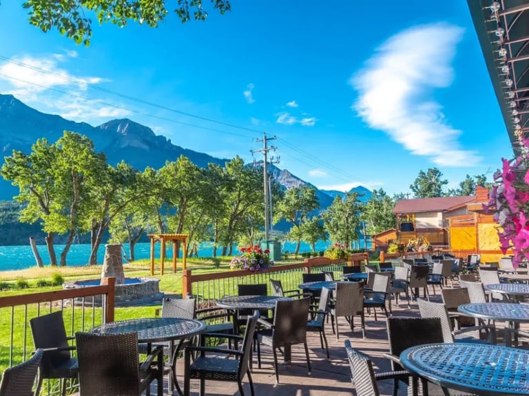 Lakeside Chophouse & Fireside Lounge