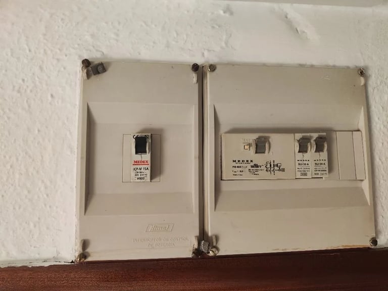 Cuadro general muy antiguo