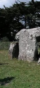 Ty Bayon - Présentation de Belz - Dolmen de Kerhuen Est - Er Roh Bras