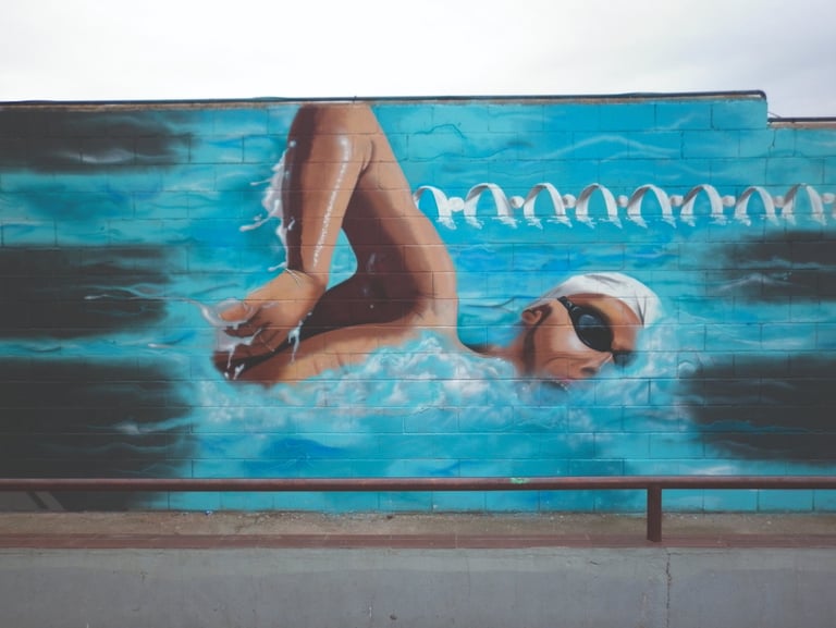 Pintura decorativa en instalaciones deportivas spray graffiti mural arte urbano 