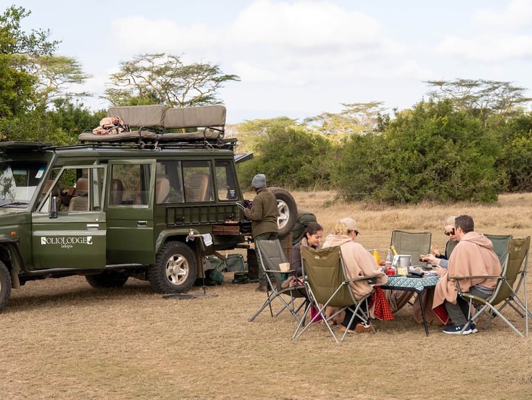 Solio Lodge Kenya bush breakfast