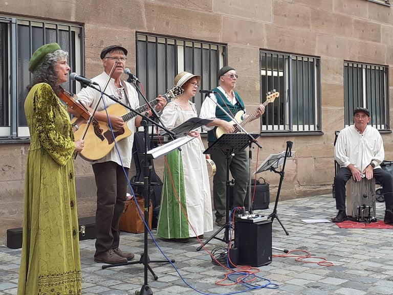 Auftritt beim Bardentreffen 2024 bei Straßenmusik
