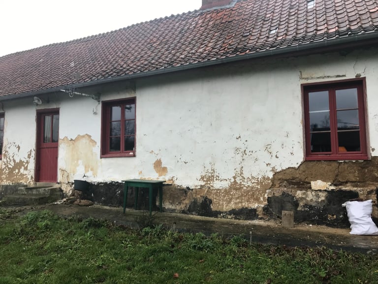 façade longère torchis avant restauration 
