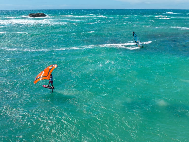 Windsurf Madagascar Ecole de windsurf Baie de Sakalava Diego-Suarez