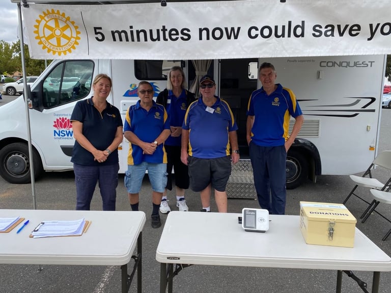 RN Jennifer with Rod, Wendy, Graham and Steve with the 2024 MHERV van