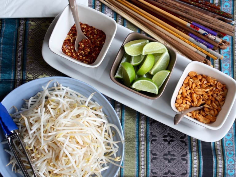 toppings for phat thai