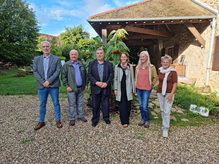 groupe de gens en extérieur