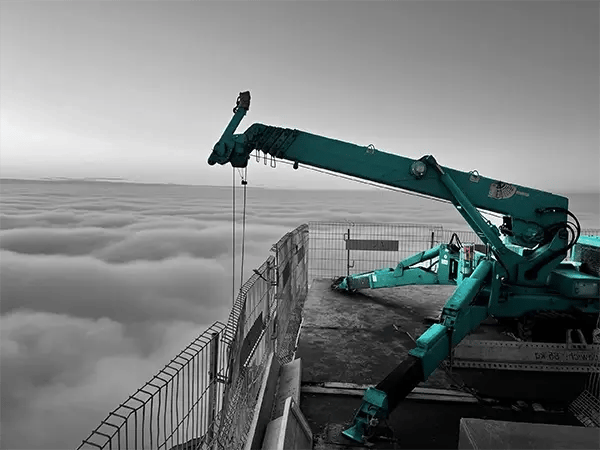 mini żuraw na dachu Varso Tower