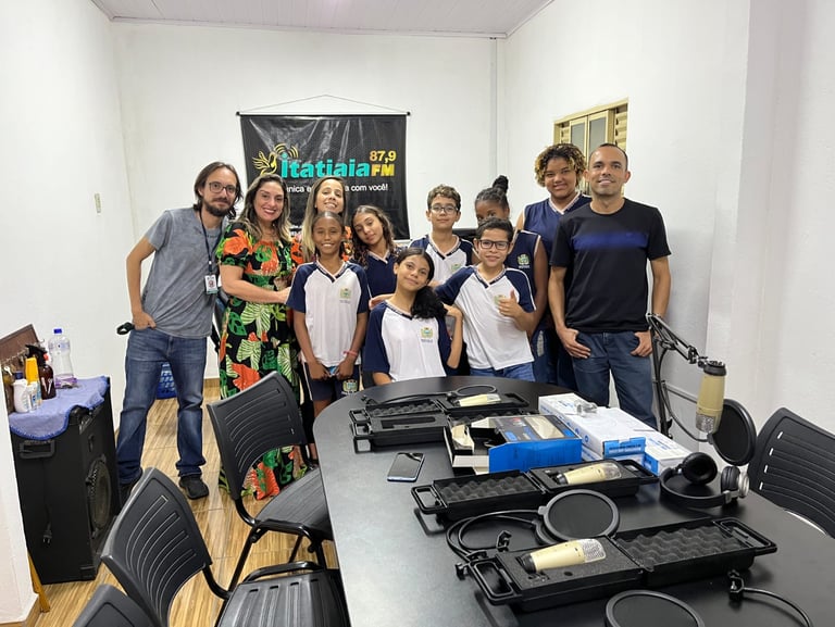 Visita dos alunos do colégio municipal Reinaldo Maia Souto