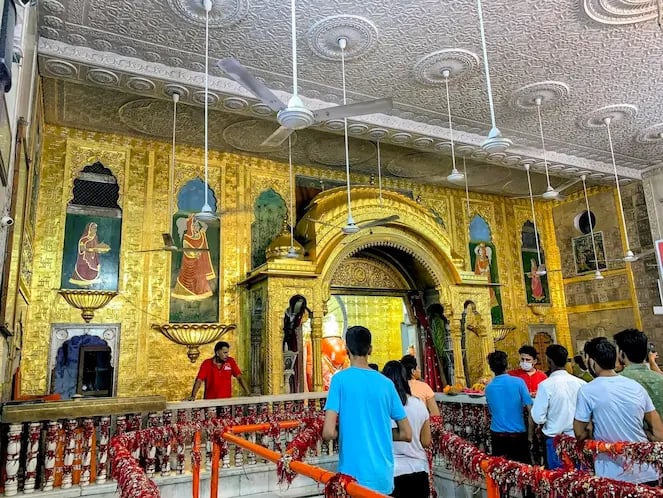 Visit Moti Dungri Temple in Jaipur, a famous Ganesh temple located on a small hill near Birla Mandir.