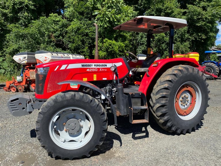 Tipo: Trator | Marca: Massey Ferguson | Modelo: MF4280 XTRA COM PLATAFORMA| Ano: 2021