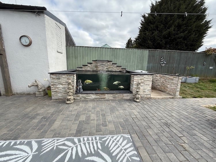 Raised block pond Grimsby