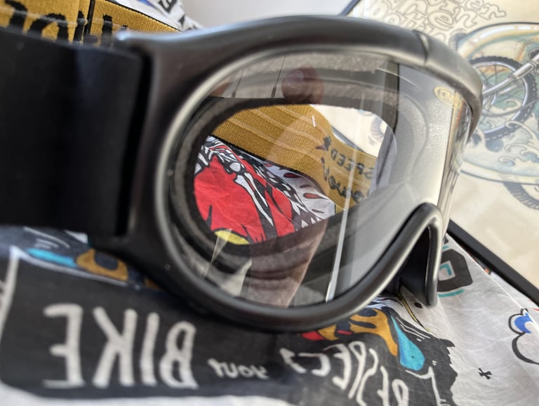 Gogle motocyklowe DMD Ghost od przodu