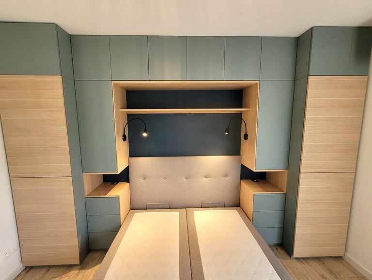 Pont de lit avec tête de lit intégré Viry