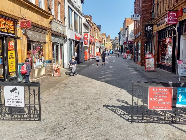 Maidenhead – Situated 19 miles from Aldershot, Maidenhead clients can benefit from removal company