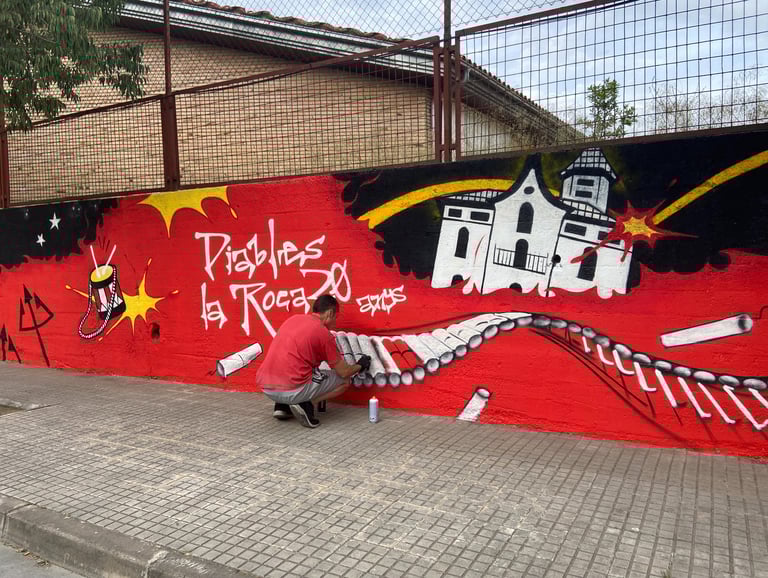 Graffiti mural de 20 metros para Diables la Roca, spray, arte urbano.