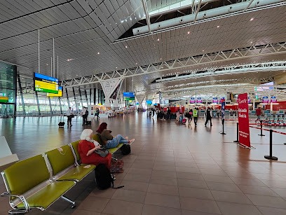 King Shaka int airport near Umdloti self catering holiday studio apartment