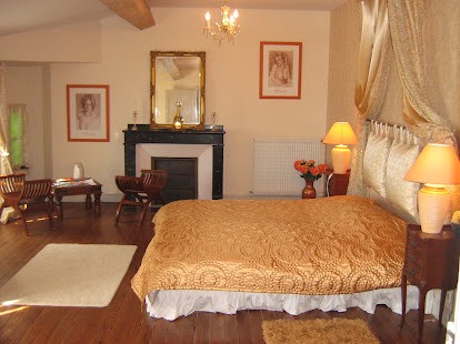 Spacieuse chambre parentale