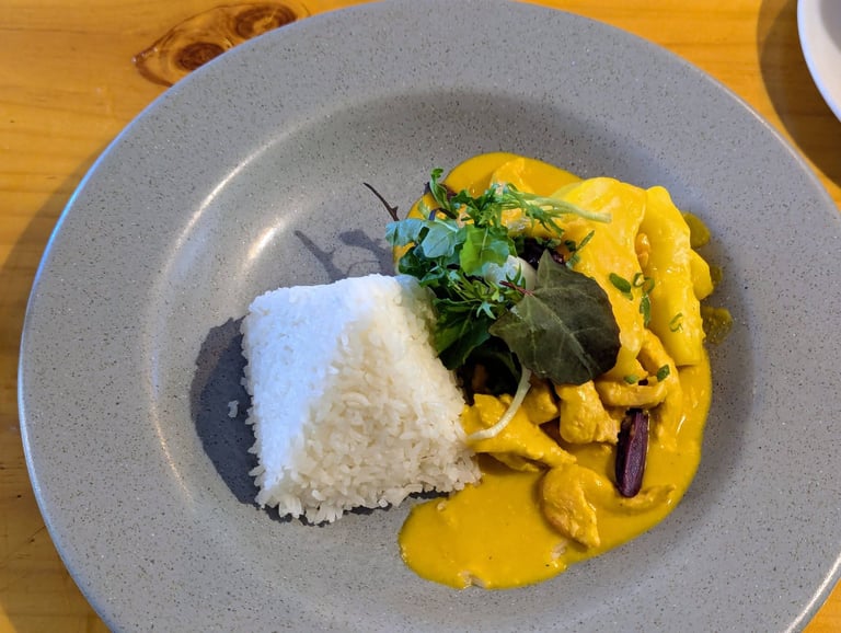 Aji de Gallina at Mapacho Craft Beer Restaurant in Aguas Calientes