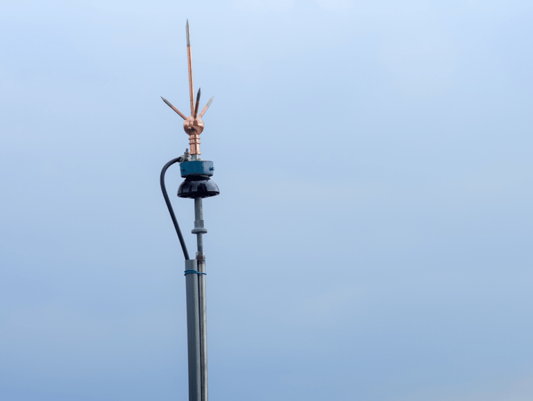 Elektrik Taahhüt Projesinde İş Güvenliği Ekipmanları