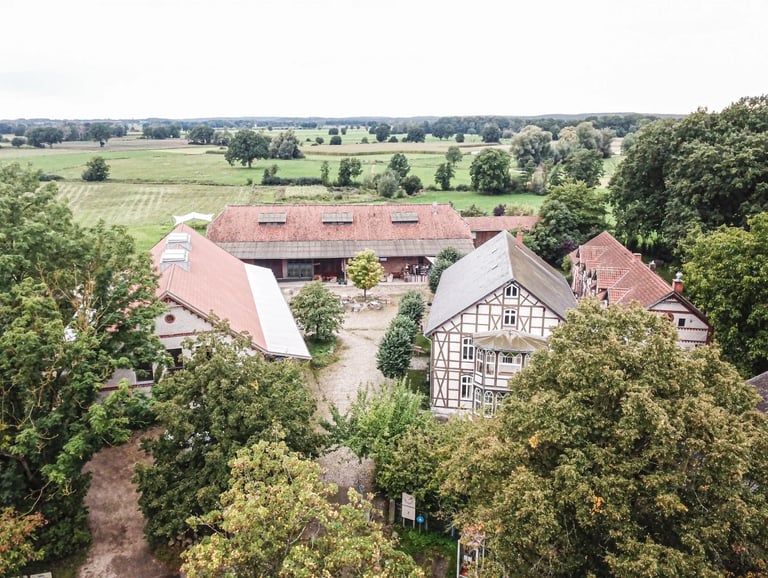 Hof Ding der Möglichkeit in Salderatzen