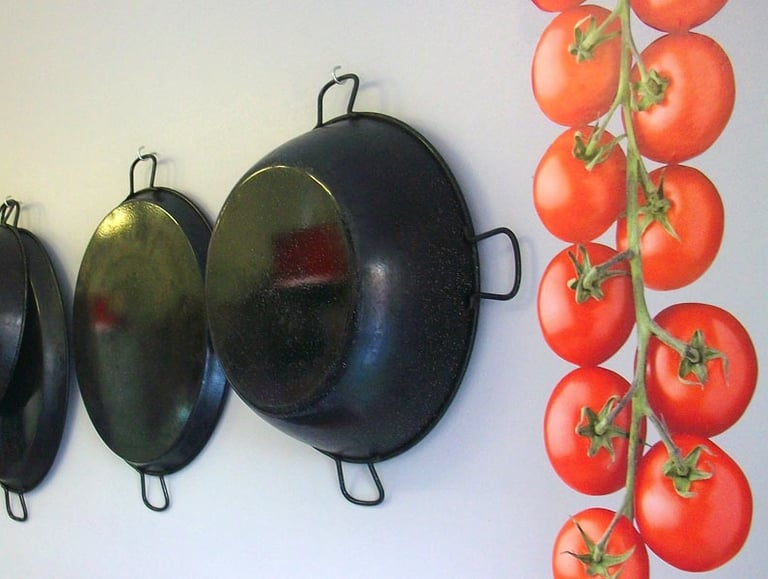 Poêle à paella traiteur balaruc