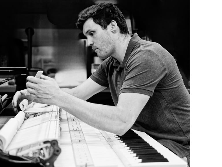 Accordeur de Pianos Lyon-Accordeur Concert Lyon- Steinway Lyon