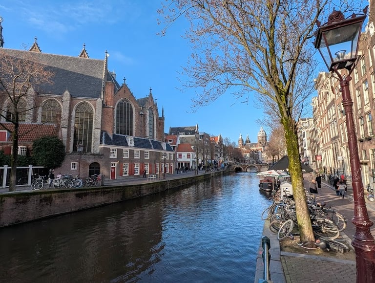 Oude Kerk Vecchia Chiesa Amsterdam Tour provato in italiano