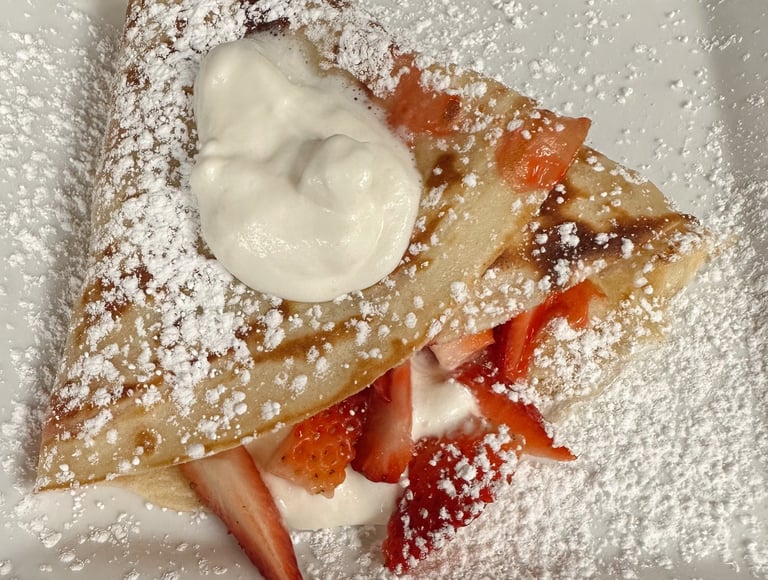 Strawberry Crepe, Brunch, Latte 