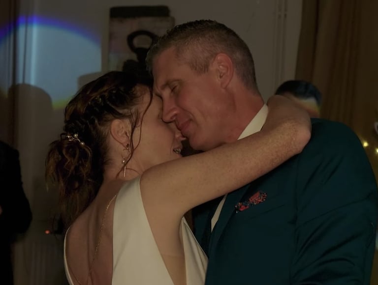 couple amoureux filmé par videaste mariage dinan