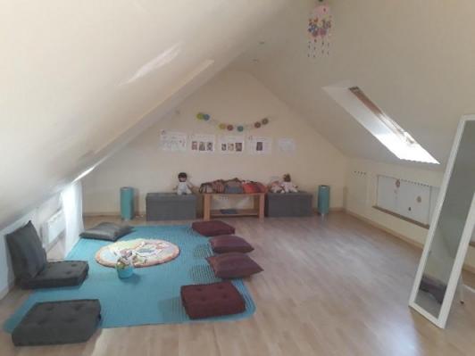 salle d'atelier de portage en écharpe
