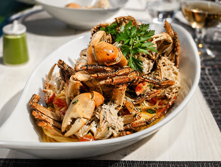 spaghetti-au-crabe-frais-persil-tomates-cerises-big-game-maio