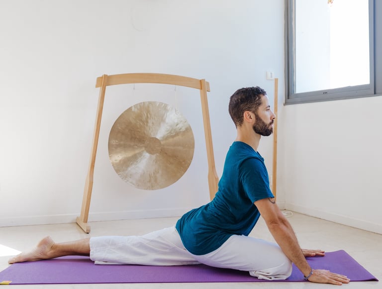 Sébastien ROUEL Kundalini Yoga, Reboutement, Yoga en ligne
