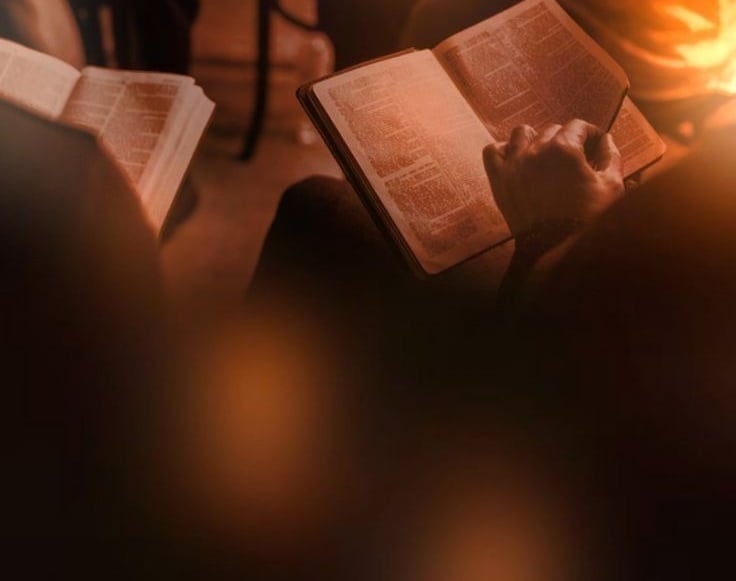 Read the Bible with the community