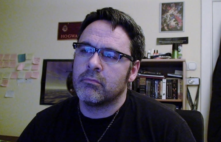 Noa Dylan - Der Autor bei der Arbeit