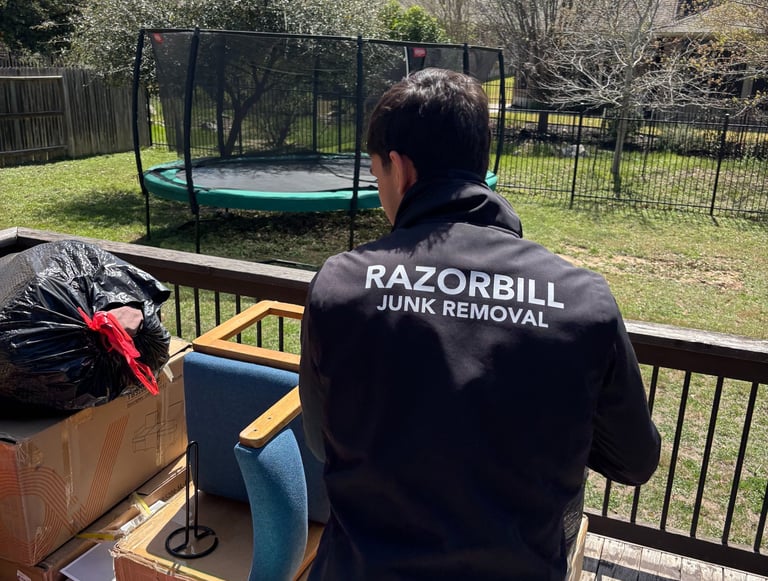 Backyard Junk Removal In Fair Oaks Ranch