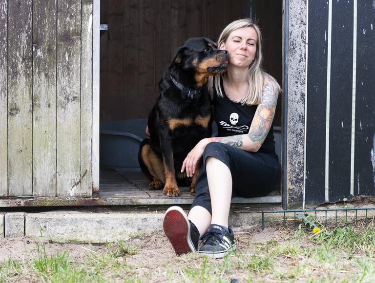 Susanne von SusaDogs mit Hund