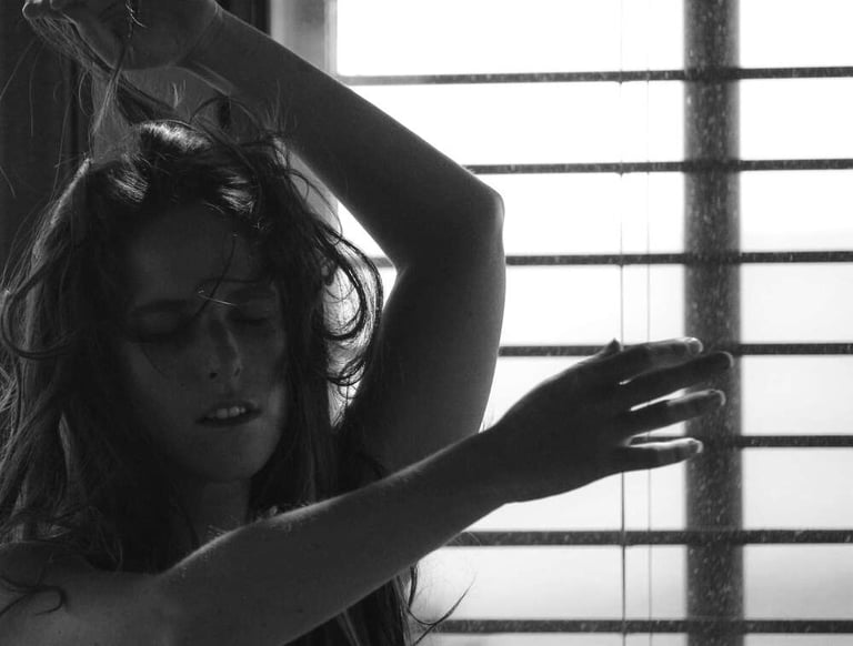 Instant suspendu dans un atelier de danse thérapie