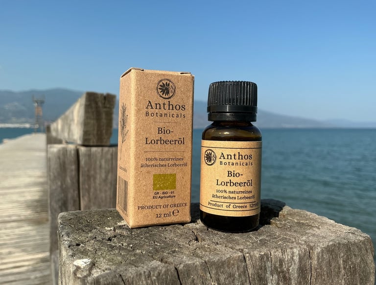 a bottle and a box of laurel bay essential oil