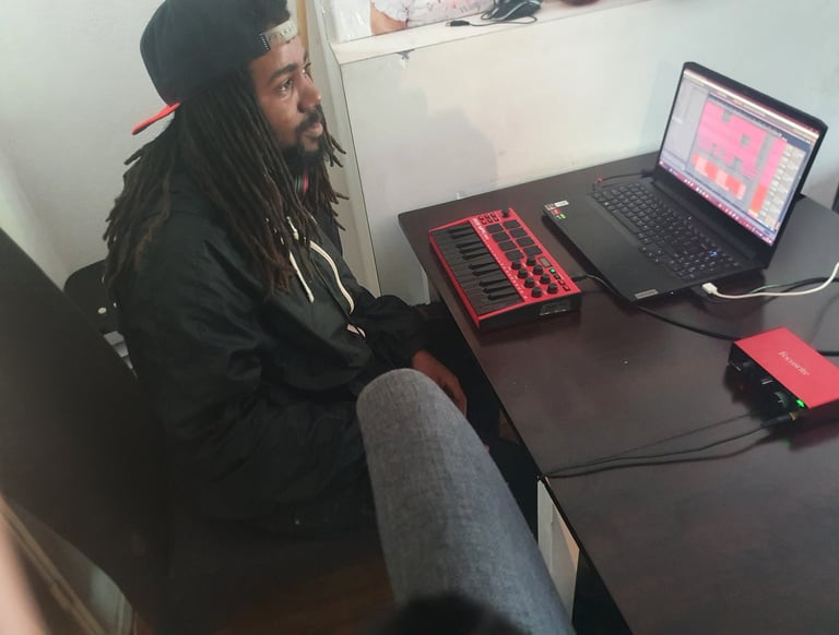 Midi Keyboard Home studio set up featuring akai mpk mini mk3