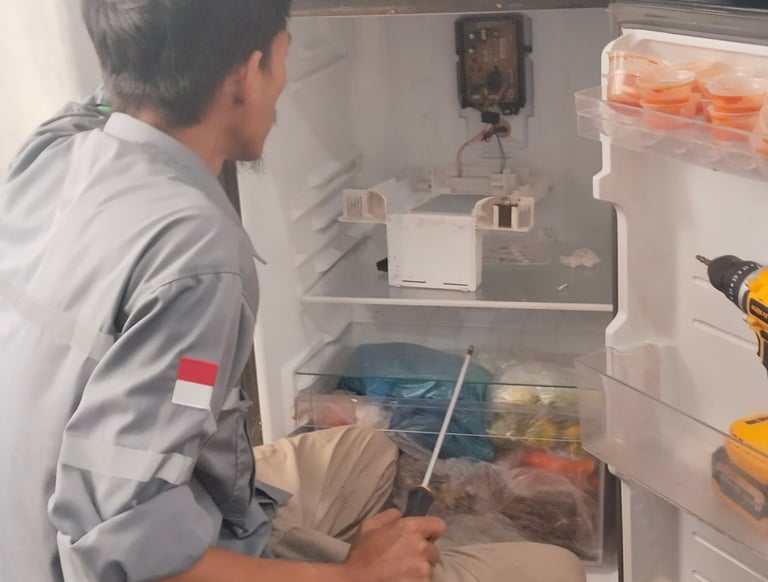 service kulkas sharp 2 pintu