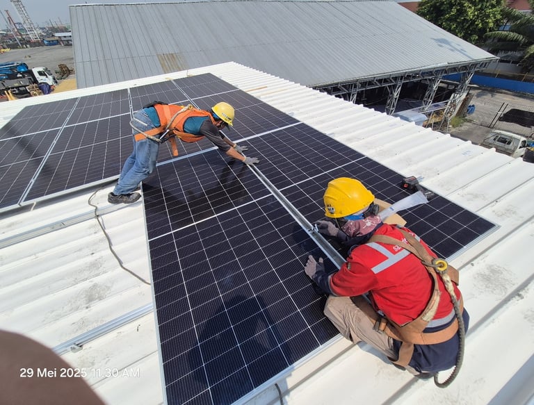 Instalasi PLTS Solar Panel