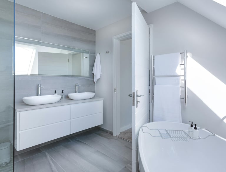 MazarakisArt: Ολόλευκο Πρότυπο Μπάνιου