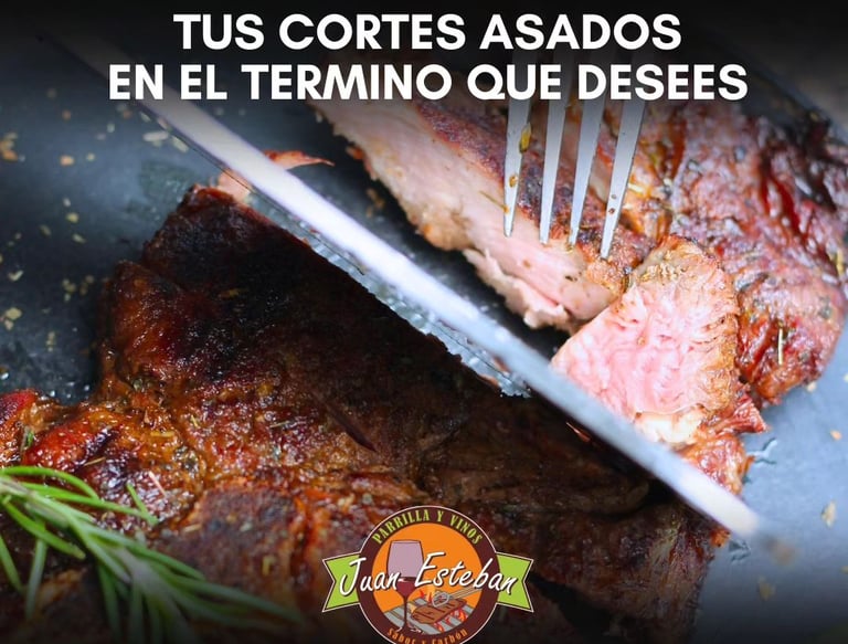 Corte Tomahawk jugoso y recién asado, servido en Parrilla y Vinos Juan Esteban, Salento Quindío