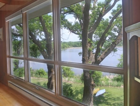 Giant Oak Cabin has amazing views from your living room
