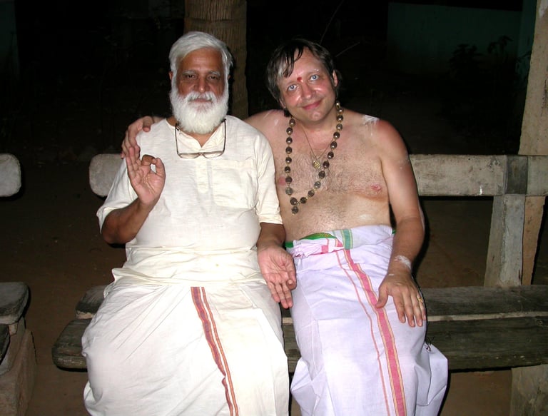 Sri Amritananda and william thomas at devipuram
