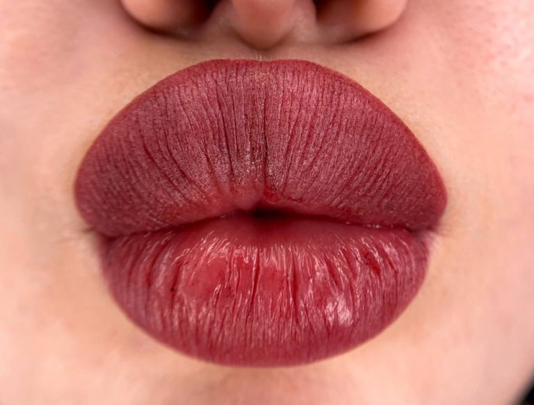 tatouage Lèvres en dermopigmentation Sedan Ardennes 08