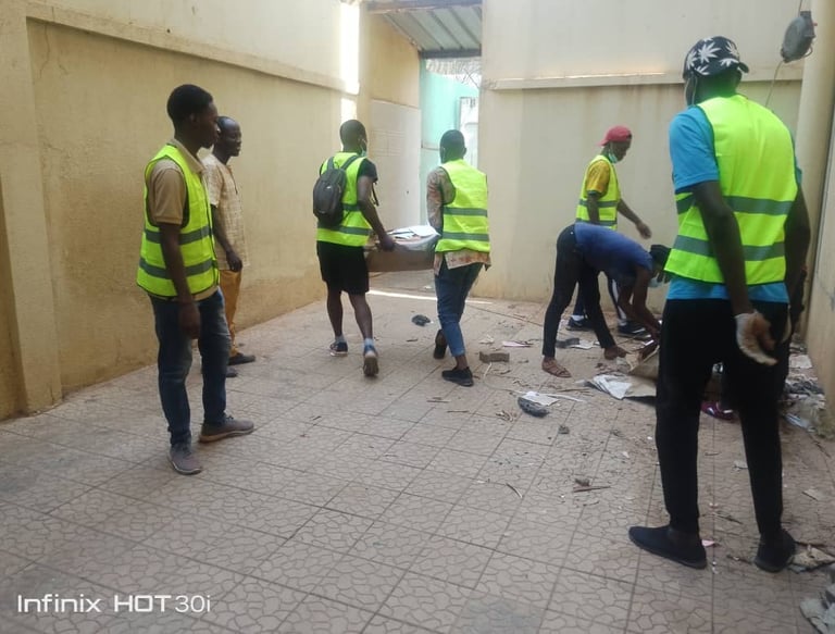 Photo de campagne de destruction d'archives